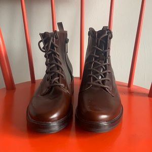 Everlane combat boots LIKE NEW